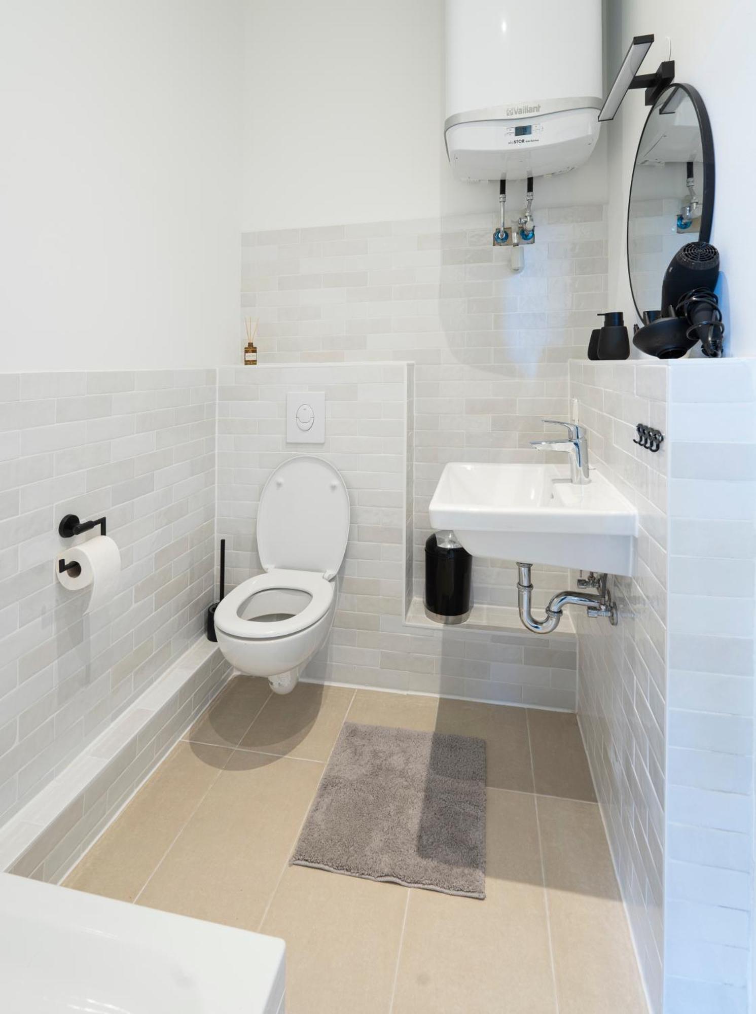 Séjour chez l'habitant Jomi Stays, Brandenburgische Strasse 16 - Wohnen Beim Kurfuerstendamm *